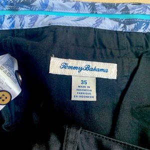 Men’s Tommy Bahama Boracay Shorts. Waist 35”   Inseam 10” EUC